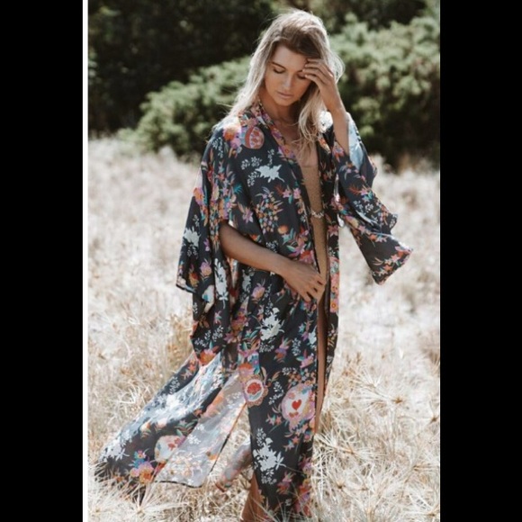 NEW Spell & Gypsy UFT Leo Maxi Robe kimono Medium large - Picture 3 of 16